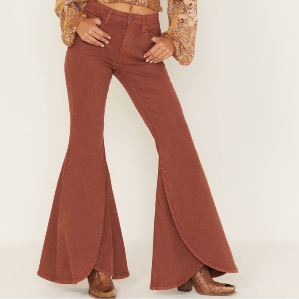 Shyanne Tulip Flare Pants